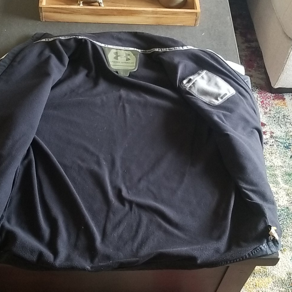 Like New: Lightweight Under Armour Jacket - Picture 3 of 5